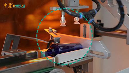 রাউন্ড স্কয়ার ওভাল বোতলের জন্য এক রঙের সার্ভো স্বয়ংক্রিয় স্ক্রিন প্রিন্টিং মেশিন 4